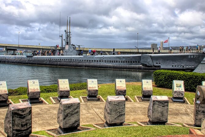 #1 VIP Limousine Guided "USS Arizona Memorial" Reverence Tour! - Price, value, and when the limo actually makes sense