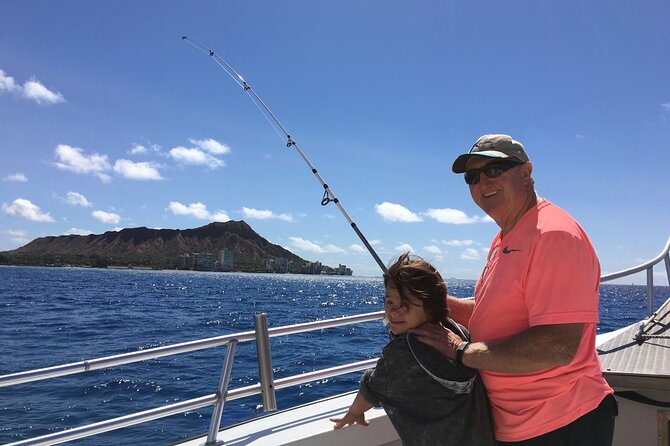 3-Hour Fishing Trip in Waikiki - Wildlife: Turtles, Dolphins, and Whales in the Right Season
