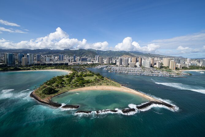 60 Minutes SHARED Helicopter Tour in Honolulu - Pearl Harbor from above: the USS Arizona Memorial and ships