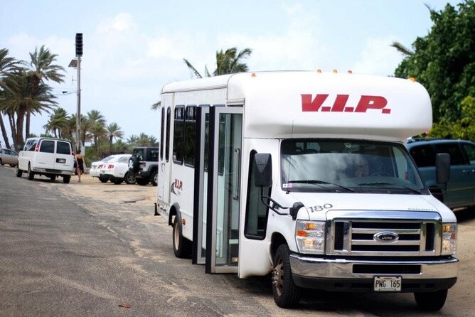 Arrival Trasfer: Airport Shuttle Honolulu and Cruise Terminal - The Ride Itself: Local Drivers and Useful Hawaii Talk
