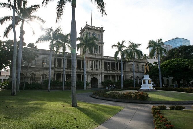 Awesome Scavenger Hunt: Royal Views Of Honolulu - Let’s Roam app: maps, riddles, and leaderboard fun