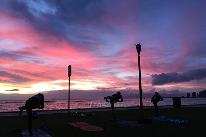 Beach Yoga on Waikiki with Diamondhead Backdrop - Waikiki Beach Yoga With Diamond Head: The view does half the work