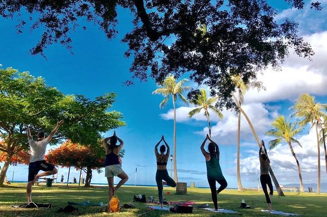 Beach Yoga on Waikiki with Diamondhead Backdrop - What you actually do in a 60-minute class (and how instructors help)