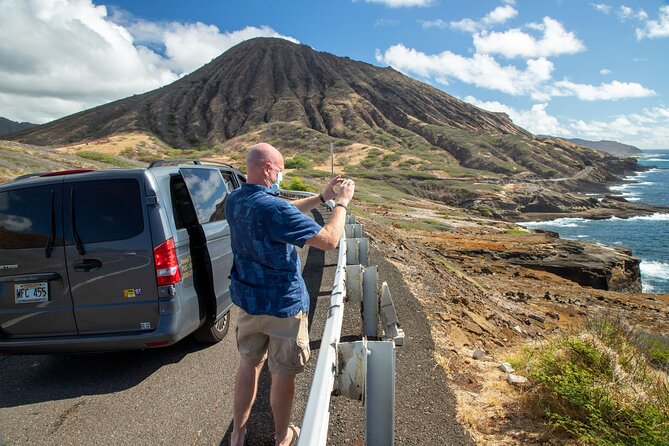 Best Of Oahu: Grand Circle Island Small Group Tour From Waikiki - Nu‘uanu Pali and Valley of the Temples: views plus meaning