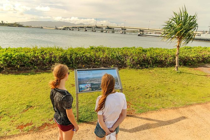 Best of Oahu: Pearl Harbor, Arizona Memorial and the Polynesian Cultural Center - Pearl Harbor Visitor Center: A Clean, Focused Start
