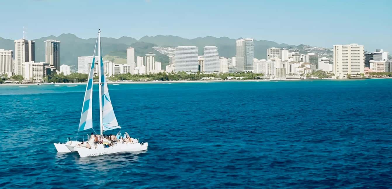 BYOB Weekend Sightseeing Sail towards Diamond Head - On the Water in an Hour: What the Sail Feels Like