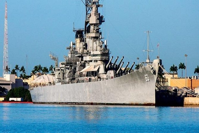 Complete Pearl Harbor Experience Tour from The Big Island - Entering Pearl Harbor: visitor center first, so the story lands