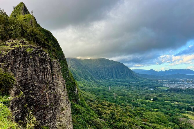 Customizable Private Tour Oahu- Ko Olina Resorts Pick Up Included - Pickup, minivan comfort, and how the day starts