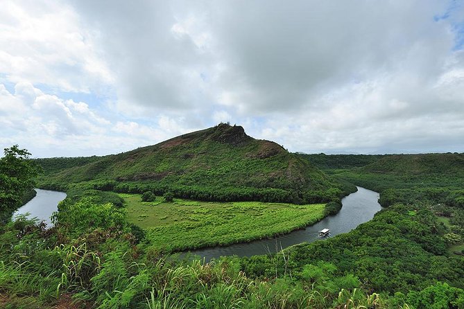 Day Trip from Oahu to Kauai: Waimea Canyon & Wailua River - Waimea Canyon State Park: the Grand Canyon of the Pacific (and the lookout backup)