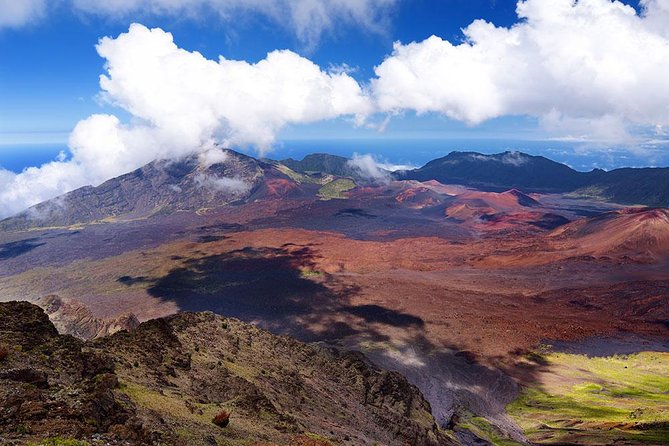 Day Trip Oahu to Maui: Sips, Sites and Bites - About the Guides: Why the Narration Can Make or Break the Mood