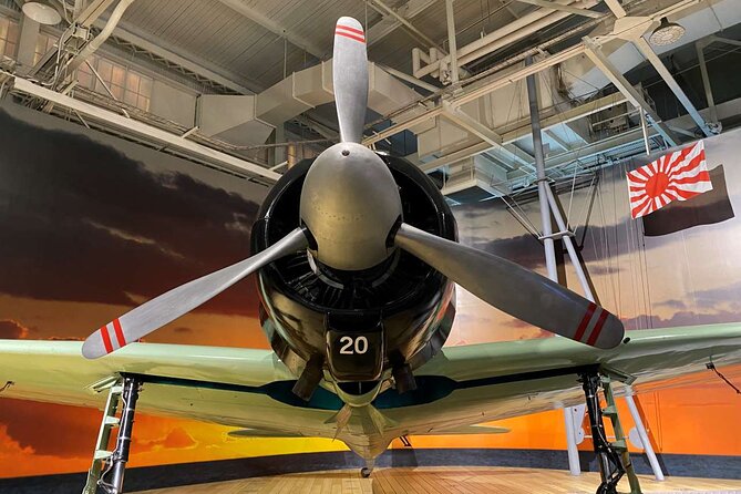 Deluxe Arizona Memorial and Pearl Harbor Aviation Museum Tour - Ford Island and the Pearl Harbor Aviation Museum: plane-watching with context