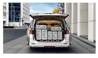 DEPARTURE-Private Transfer waikiki to HNL airport by minivan - The day-before driver message: small detail, big relief