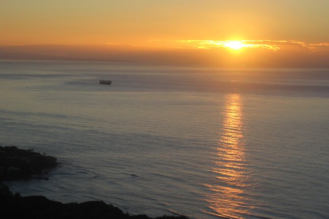 Diamond Head Shuttle with Malasada - Summit Views, 360 Degrees, and How to Plan Photos