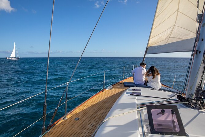 Explore Turtle Canyons Waikiki Snorkel and Sail Adventure - Private Tour Vibe: Just Your Group, More Control
