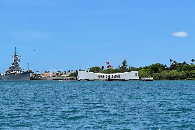 Family-friendly Pearl Harbor and Honolulu Downtown with private transportation - Price and value: $295 per person with the right inclusions