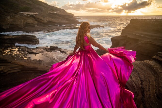 Flying Dress Photoshoot on Oahu - Volcanic rock stroll: variety without turning it into a hike marathon