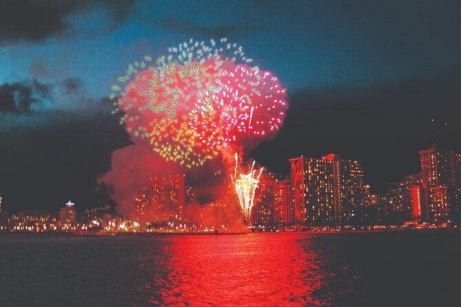 Friday Fireworks Dinner Sail from the Hilton Hawaiian Village - Key highlights worth planning for