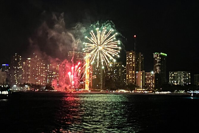 Friday Night Waikiki Fireworks Cruise - Getting to Living Ocean Tours at Ala Moana Slip B-01 (without missing it)
