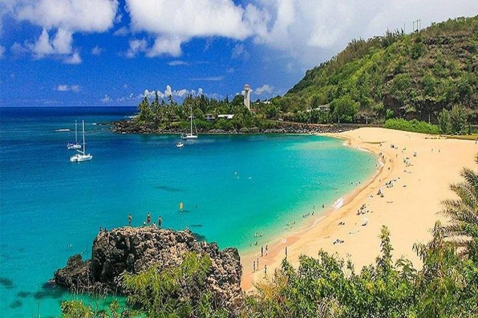 From Waikiki: Oahu Grand Circle Island Experience - Diamond Head (Amelia Earhart Marker) to Halona Blowhole: First Big Views Pay Off