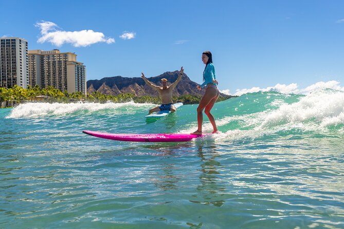 Group Surf Lesson in the Heart of Waikiki - Why Waikiki is a smart place for your first surf lesson