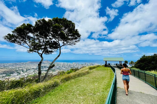 Half-Day Waterfall Tour - Hike, Scenic, Food and Photo - Tantalus Lookout: Honolulu From Above