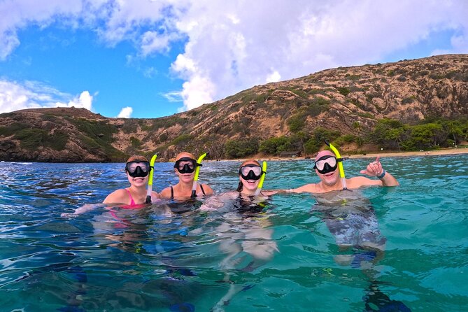Hanauma Bay Guided Snorkel Tour (with guaranteed entrance time) - In the water for one hour: what the guided snorkeling actually feels like