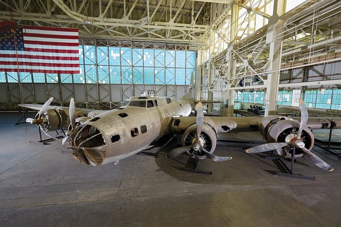 Hangar Guided Tour - Hangar 37: the attack story told through aviation details