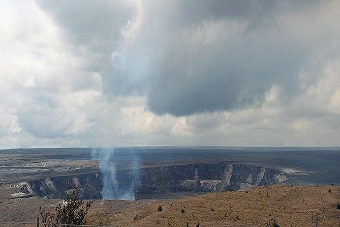 Hawaii Volcanoes National Park Experience From the Big Island - Mauna Kea Access Road and the Kohala Coast: big drives, fast altitude awareness