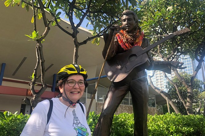 Historical Honolulu Bike Tour - Why 7:00 am works so well for seeing Honolulu by bike