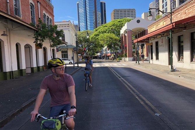 Historical Honolulu Bike Tour - Kaka’ako murals, Chinatown fruit, and downtown flavors you can’t plan from maps
