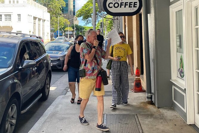 Historical Tour of Downtown Honolulu in Red Light District - Six former brothels: turning building fronts into WWII-era lessons