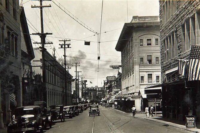 Historical Tour of Downtown Honolulu in Red Light District - The tone: honest history without turning it into entertainment