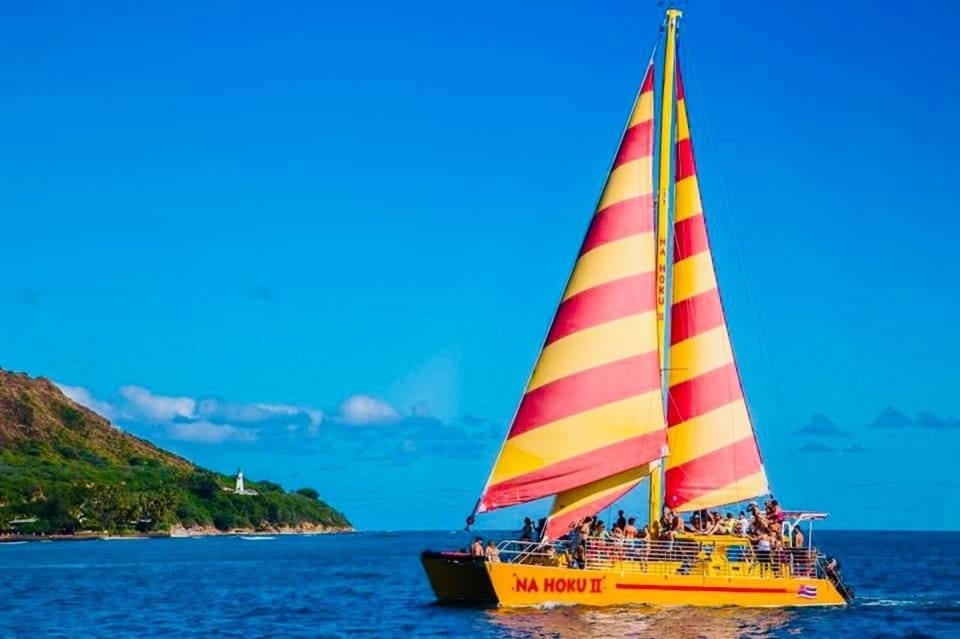 Honolulu: 1-Hour Friday Night Fireworks Cruise with Drinks - Price and value: is $56 for 1 hour a good deal?