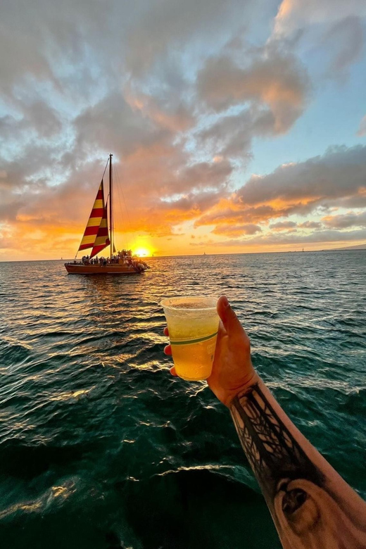 Honolulu: 90 Minute Catamaran Sunset Sail - The route: how you go from Kewalo Harbor to Waikiki sunset views