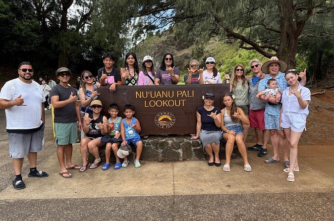 Honolulu Airport Shuttle & Circle Island Tour - Kualoa Regional Park and Chinaman’s Hat