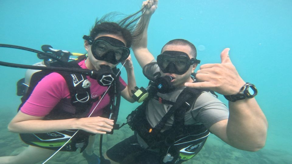 Honolulu: Beginner Scuba Diving Tour With Free Videos - Magic Island Lagoon: Why This Honolulu First-Timer Scuba Session Feels Manageable