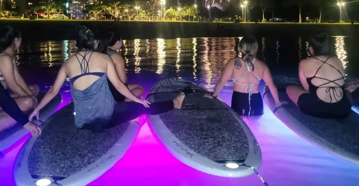 Honolulu: Fireworks Glow and Flow Yoga Class - Meeting On Water Time: The 90-Minute Glow Yoga Schedule