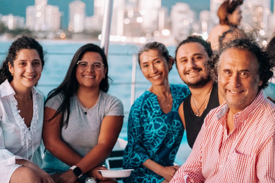 Honolulu: Friday Night Fireworks Cruise with Music - Key Things That Make This Cruise Worth Your Friday