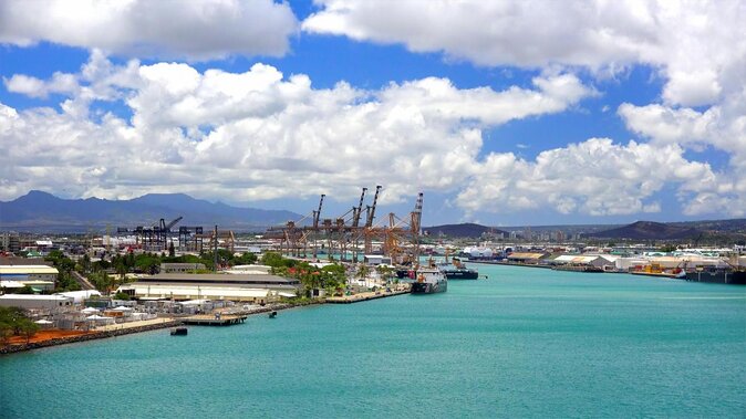 Honolulu Harbor Cruise Terminal Transfer by Luxury Vehicle - Key things to know before you go