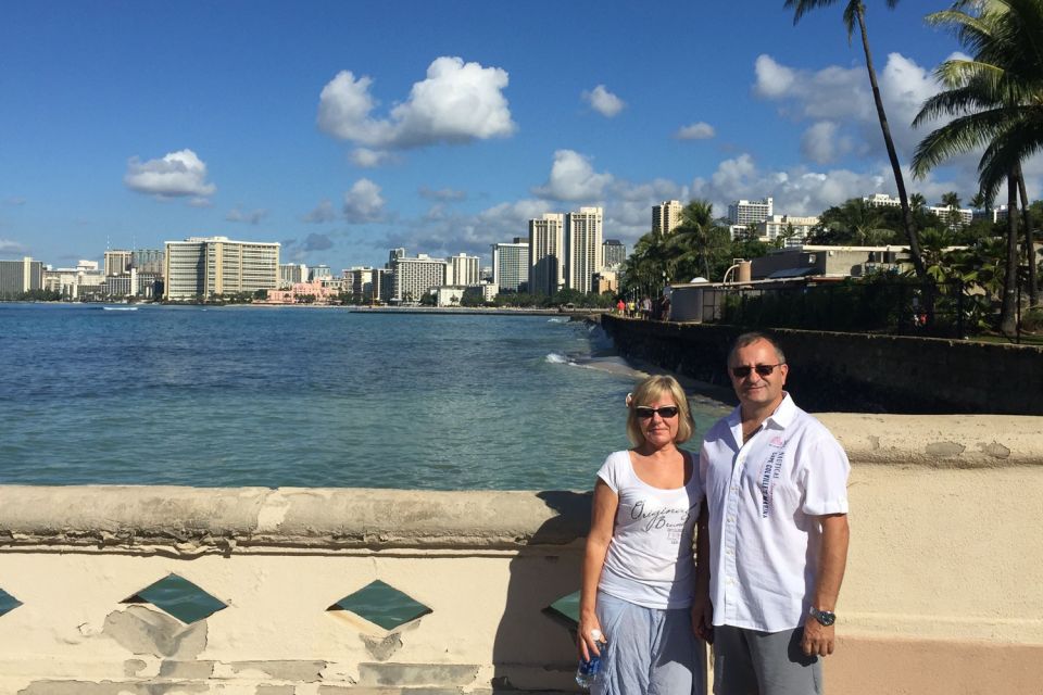 Honolulu: Highlights of Oahu Small Group Tour - Getting your bearings in Waikiki: surf landmarks and movie-story hints