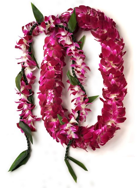 Honolulu Honeymoon Airport Lei Greeting - Where The Aloha Starts: meeting your greeter at Honolulu International