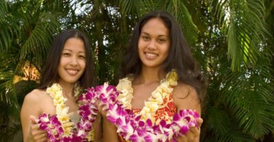 Honolulu Honeymoon Airport Lei Greeting - Your Personalized Lei Moment: what the greeting actually feels like