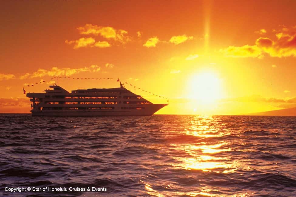 Honolulu: Sunset 5 Course Dinner Cruise with Entertainment - Key things to know before you go