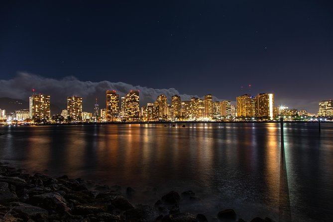 Honolulu Sunset & Light Painting Experience - Stop 3: Makapu‘u Beach for Stars, Lighthouse Views, Light Painting, and Steel Wool