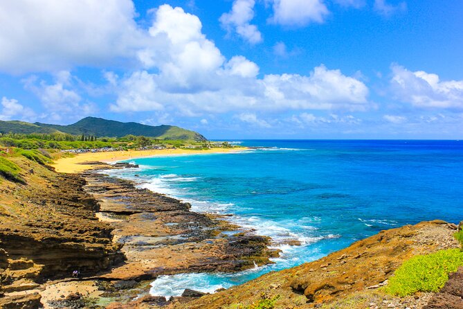 Local Expert Private Tours - Banzai Pipeline, the North Shore, and Waimea Bay: surfing culture in plain sight