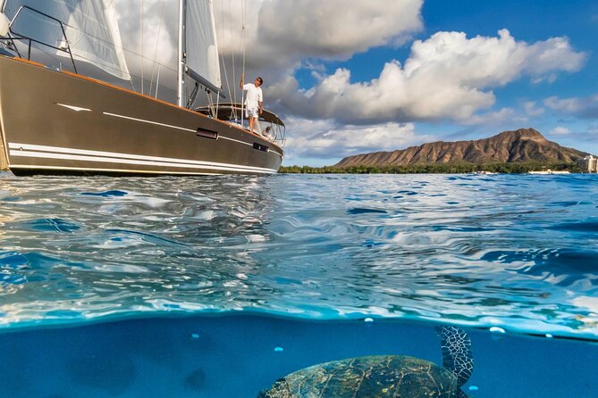 Luxury Diamond Head Sunset Sail - Crew energy: Michele and Mike keep the vibe relaxed and safe