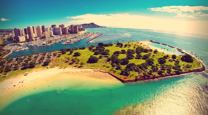 Magic Island Honolulu Stand Up Paddling - Magic Island, Ala Moana Park: A Smart Base Near Waikiki