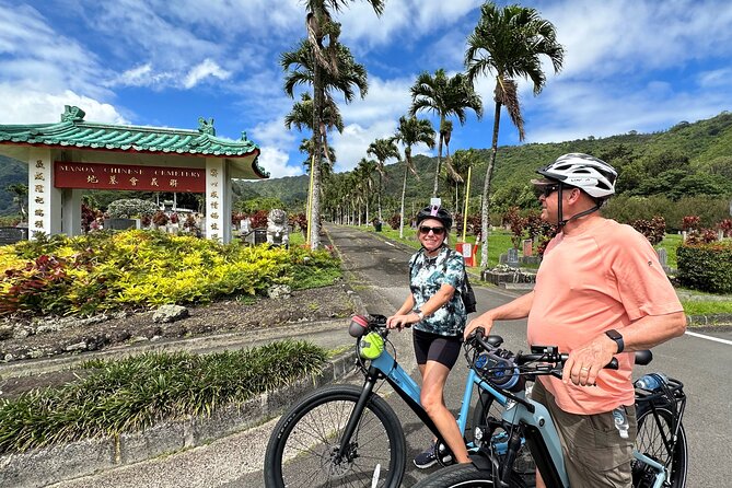 Manoa Falls-Electric Bike to Hike Experience Local meal included - The ride guidance that keeps it fun (not stressful)