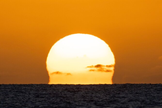 Moana’s Luxury semi-private Sunset Cruise on Nalu - Key highlights in plain terms