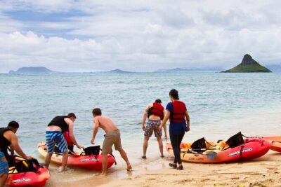 Mokolii Island Self Guided Kayak Tour - What you do out on the water: self-guided kayaking with breathing room